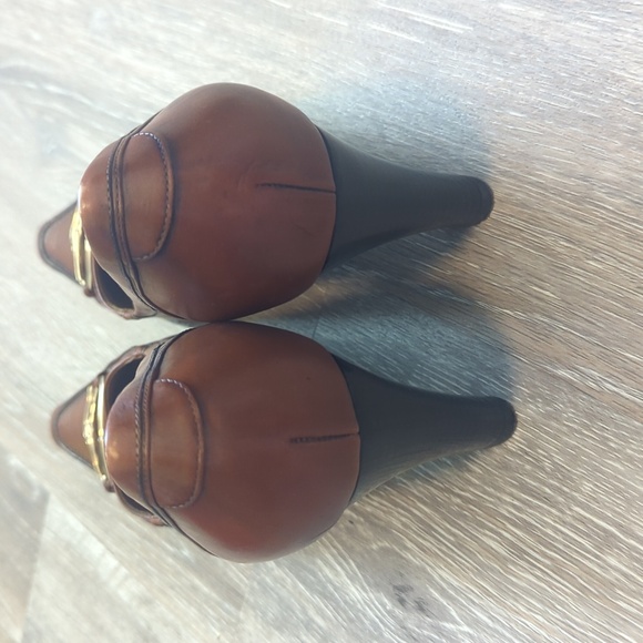 St. John Brown leather pointy toe heels - Picture 2 of 6